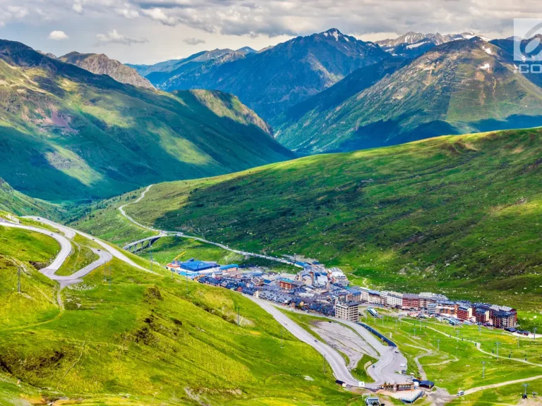 negara-andorra-keindahan-alam-dan-budaya-di-pegunungan-pirineus