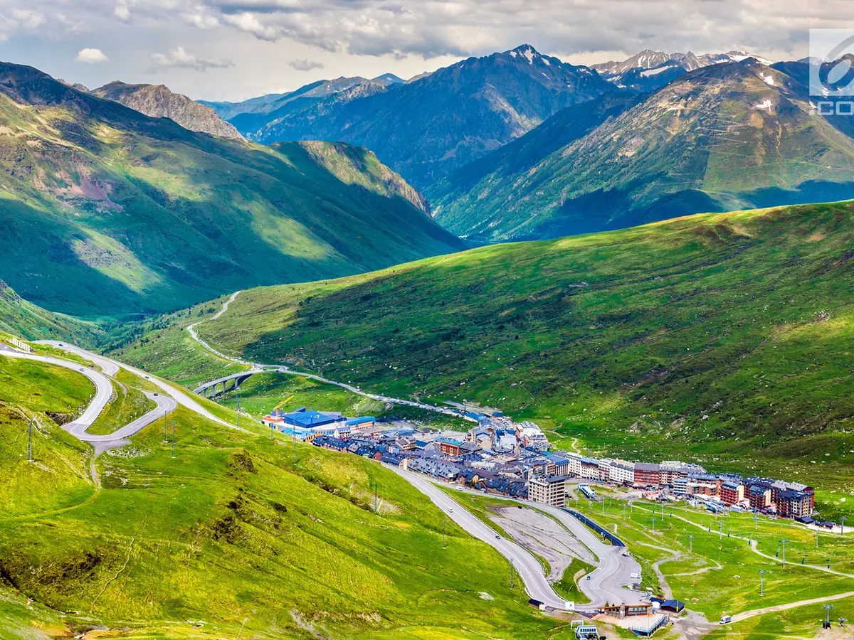 negara-andorra-keindahan-alam-dan-budaya-di-pegunungan-pirineus