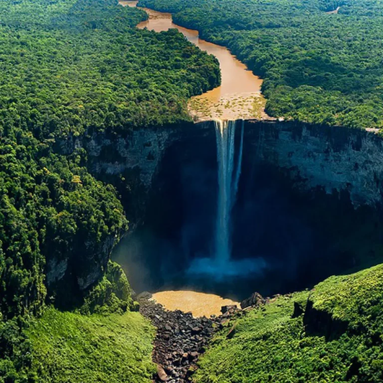 negara-guyana-prancis-wilayah-eksotis-di-pantai-atlantik