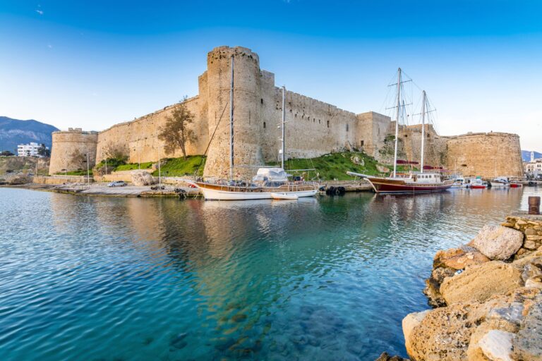 malta-negara-pulau-bersejarah-di-laut-tengah