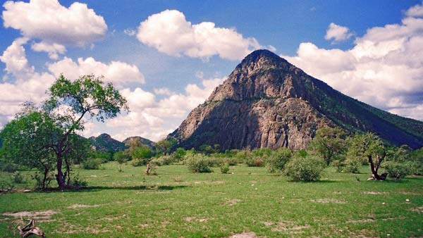 mengenal-negara-botswana-sejarah-budaya-dan-keindahan-alam