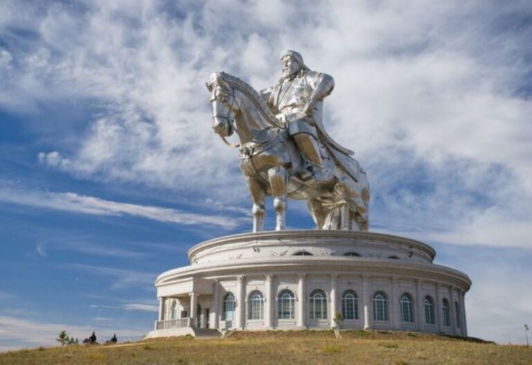 mengenal-negara-mongolia-sejarah-budaya-dan-keindahan-alam