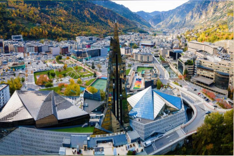 andorra-la-vella-ibukota-yang-menarik-di-negara-kecil-andorra